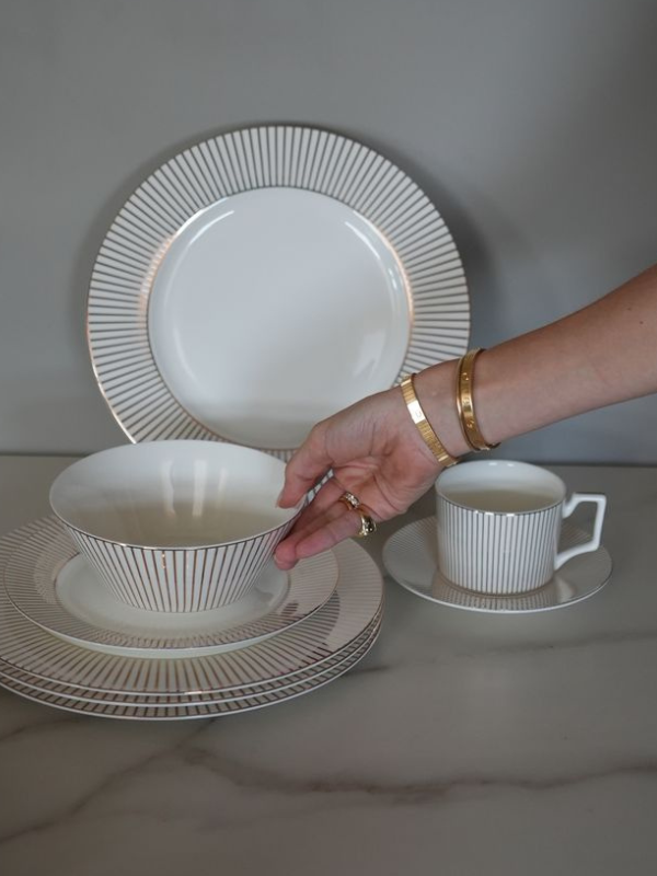 Bowl Golden Lines